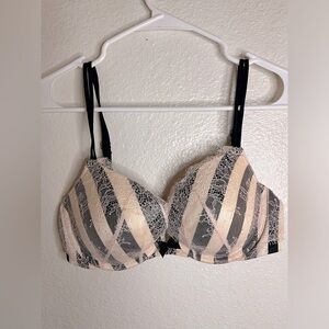 Victoria’s Secret Very Sexy Push-up Bra